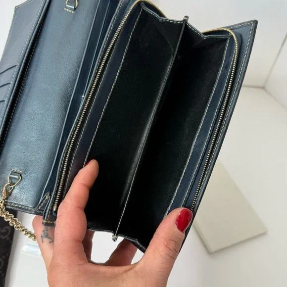 Gucci Leather Wallet on a Chain - Picture 11 of 16